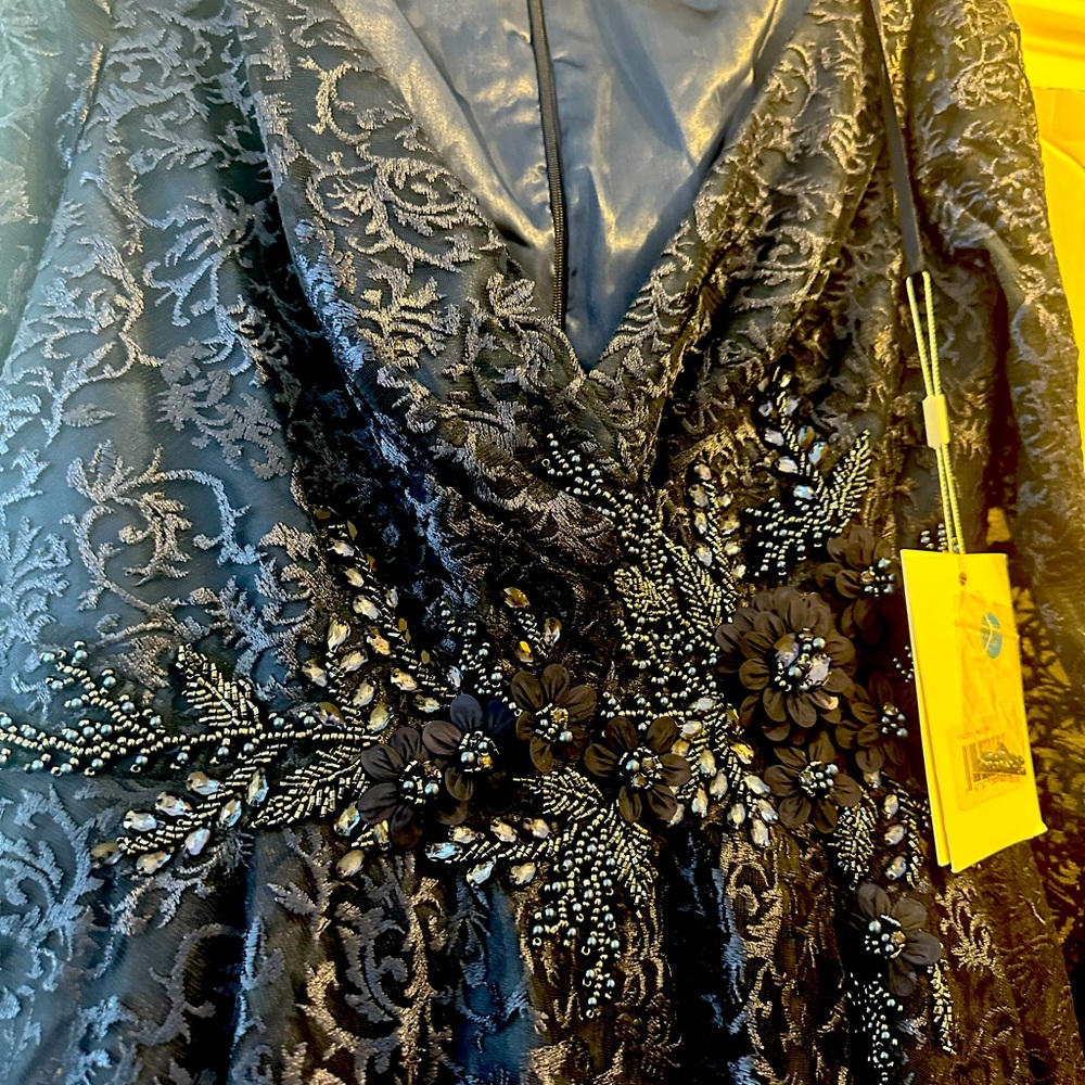 ✔️#42 BNWT MAC DUGGAL
Long Sleeve Tea Length Dress #112181 - Picture 3 of 10